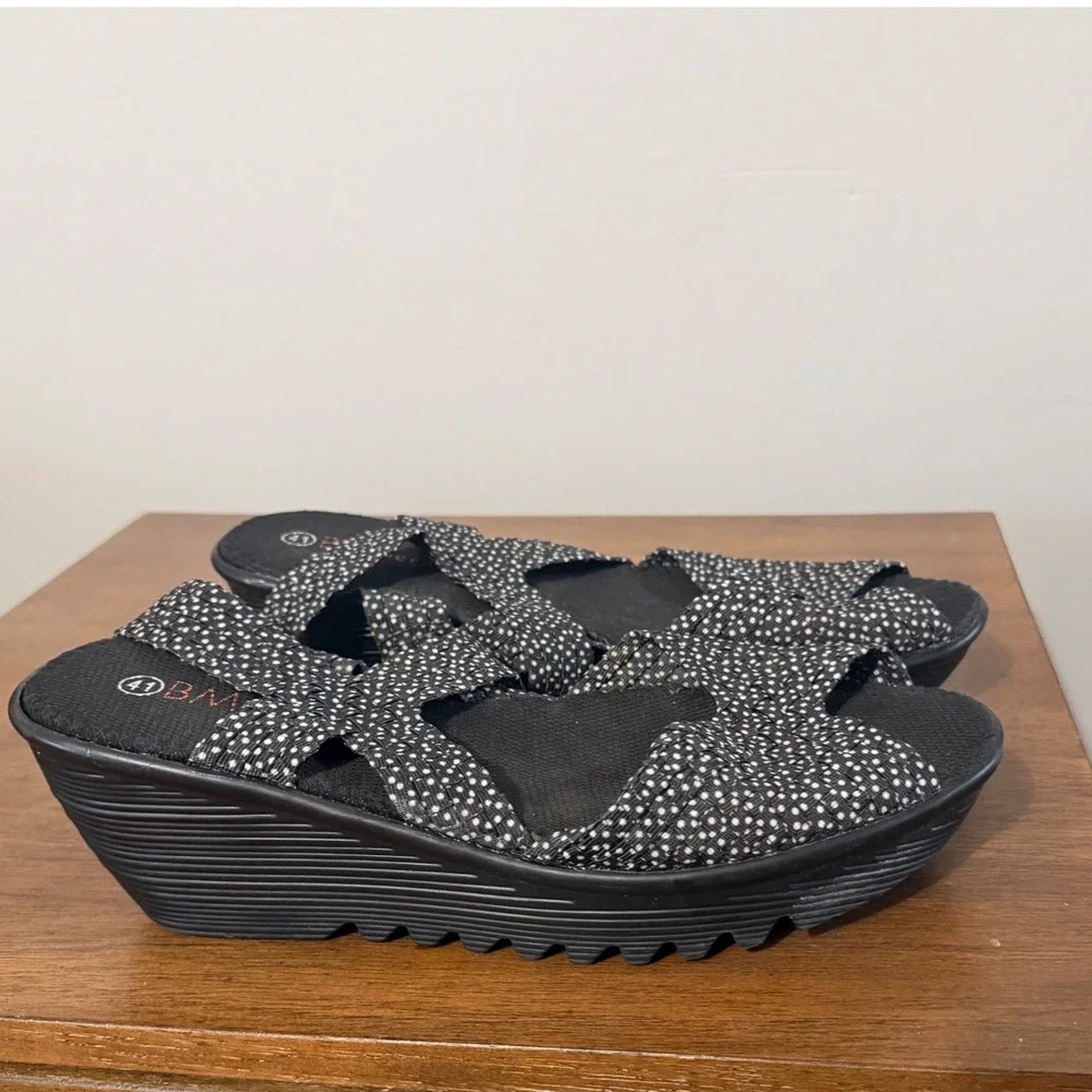 Bernie Mev Wedge Sandals Polka Dot Size 41 Black White Good Woven Slingback